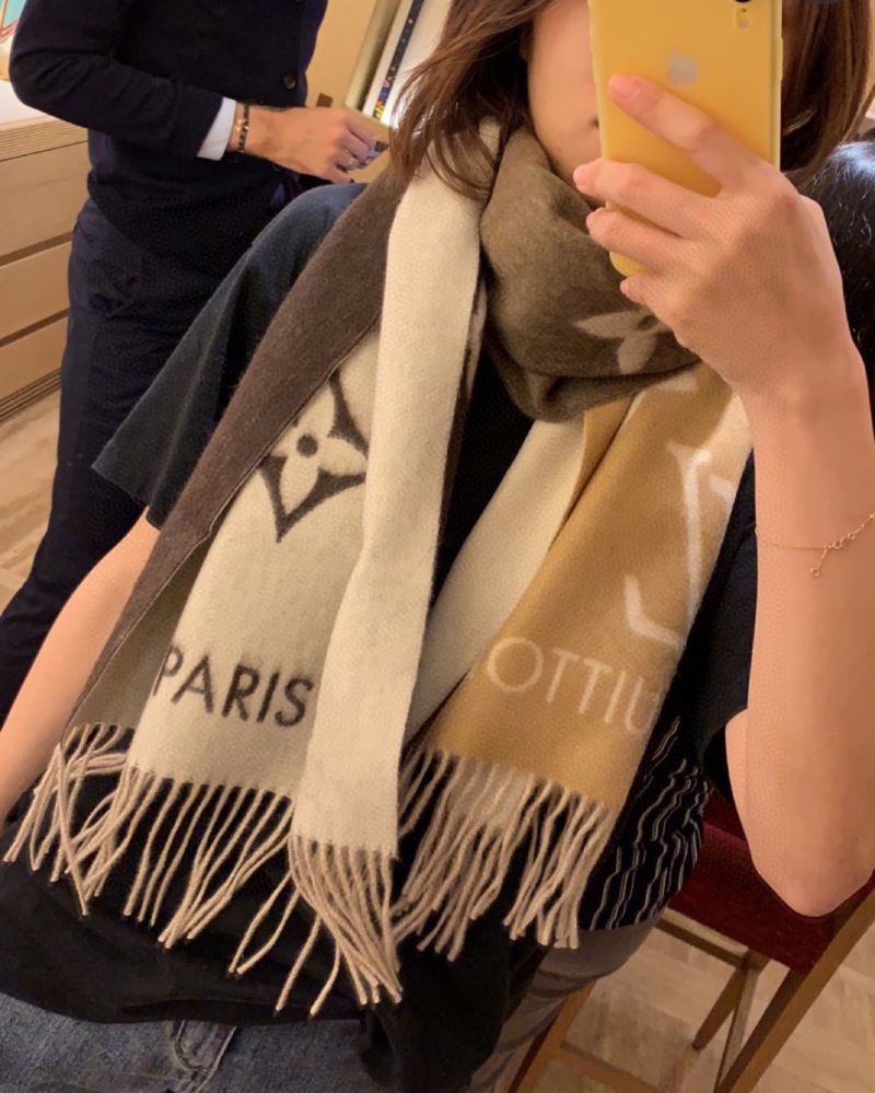 Louis Vuitton Scarf